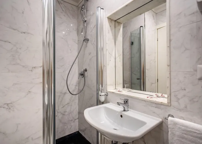 San Silvestro Otel Roma